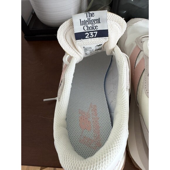 NEW BALANCE 237 size 8.5 US, Trainers White And Pastel Pink Sneaker NEW IN BOX - Picture 6 of 13
